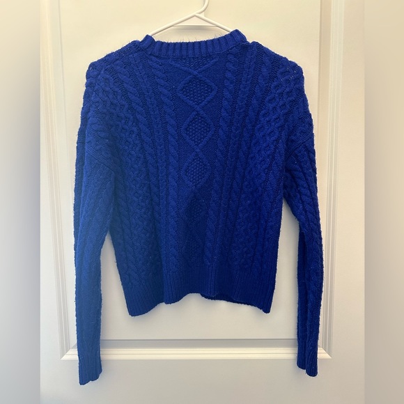 🌸 Forever 21 Royal Blue Cable Knit Cropped Sweater - Picture 2 of 3